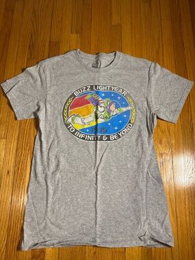 Disney Buzz Lightyear Toy Story Tee Small Gray Graphic Shirt